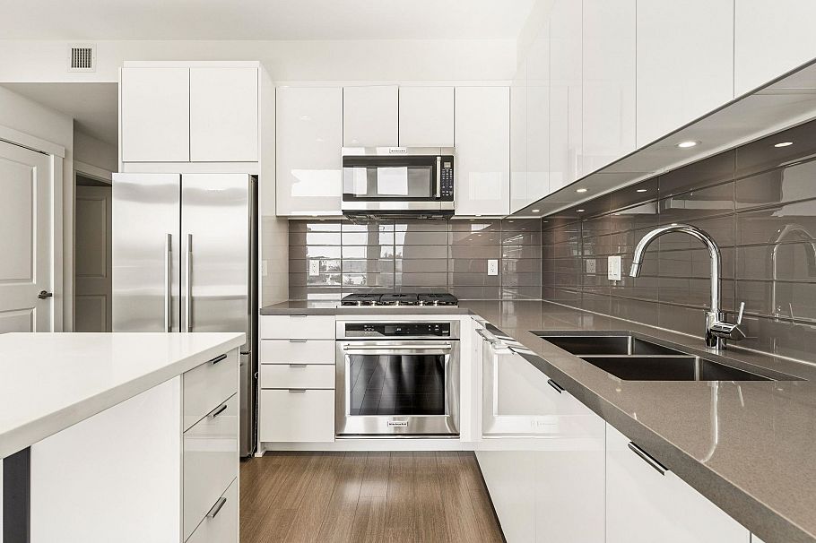 502 255 W 1st Street North Vancouver, BC - 9