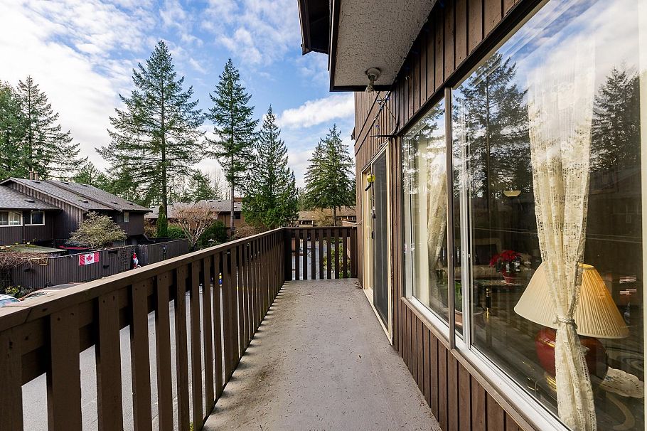 1976 Purcell Way North Vancouver, BC - 9