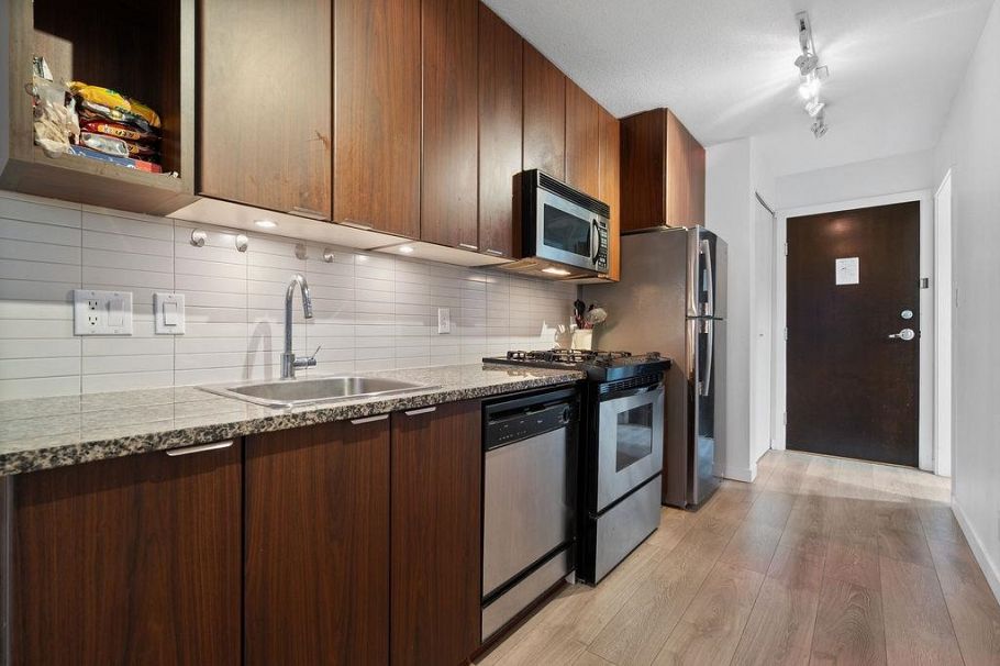 1103 1010 Richards Street Vancouver, BC - 12