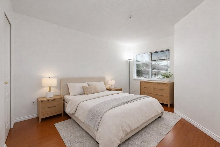 15 3428 Adanac Street Vancouver, BC - 12