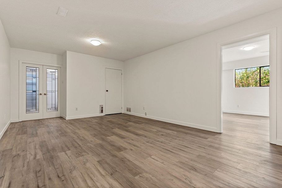 739 E 26th Street North Vancouver, BC - 24