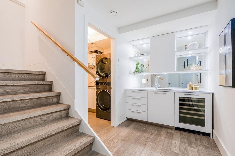 4691 W 9th Avenue Vancouver, BC - 26