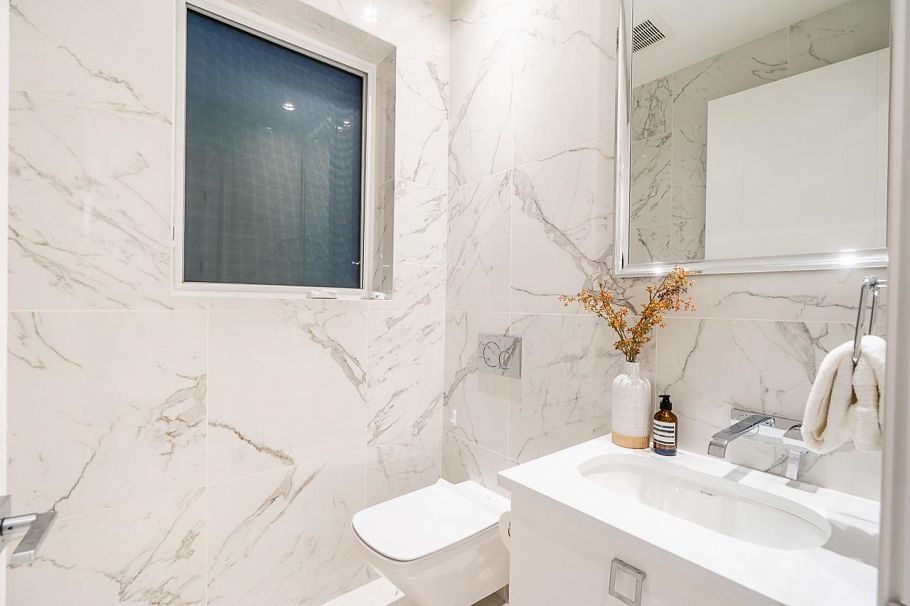 4691 W 9th Avenue Vancouver, BC - 16