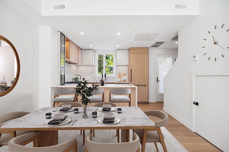 123 725 W 49 Avenue Vancouver, BC - 7