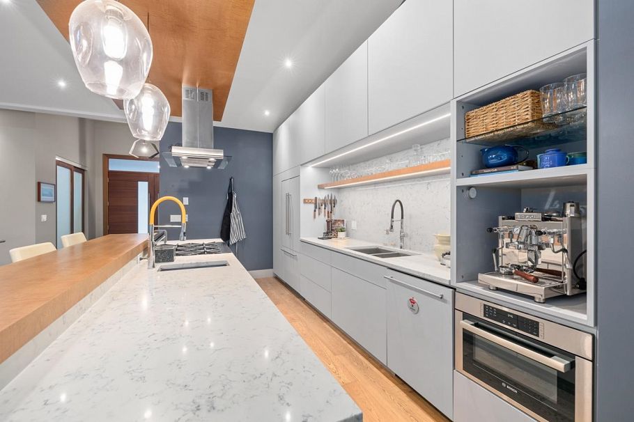 1269 Cloverley Street North Vancouver, BC - 16