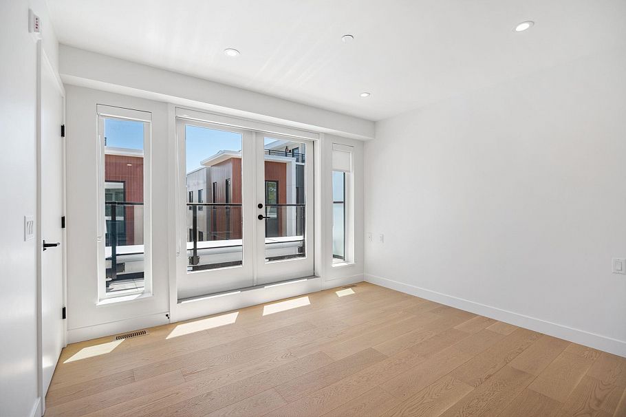 123 725 W 49 Avenue Vancouver, BC - 18