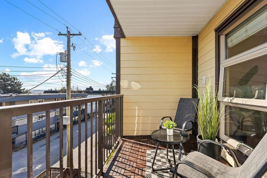 207 235 W 4th Street North Vancouver, BC - 22