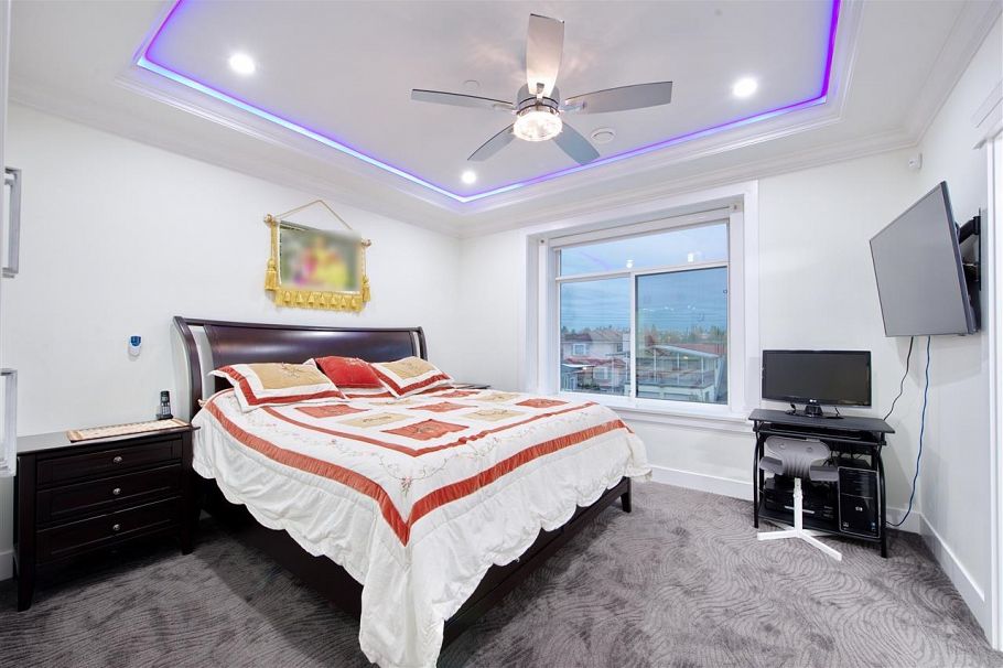 5886 Sherbrooke Street Vancouver, BC - 20