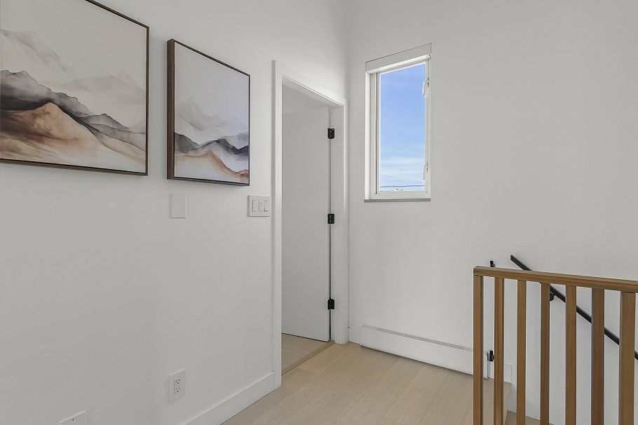 1065 E Pender Street Vancouver, BC - 5