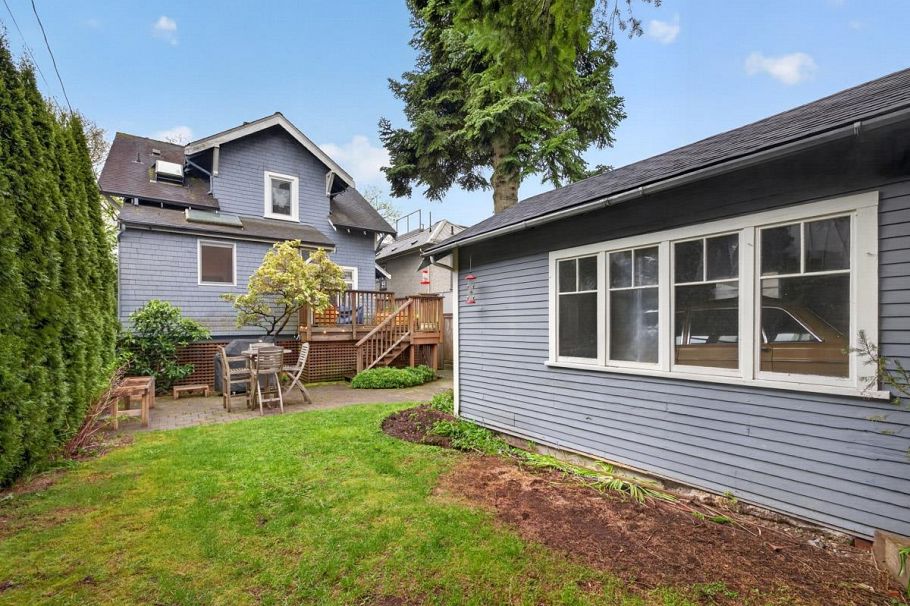 4195 W 15th Avenue Vancouver, BC - 15