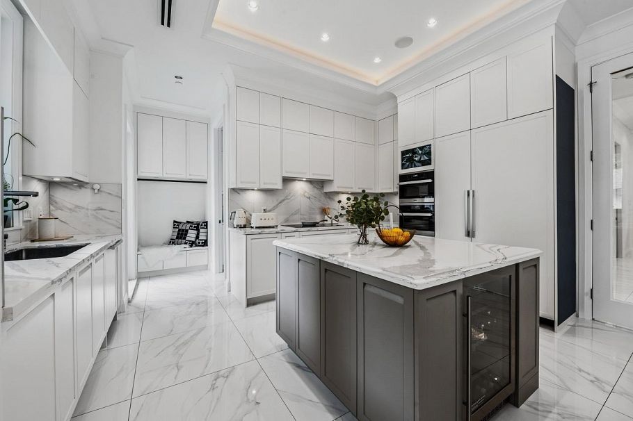 2867 W 44th Avenue Vancouver, BC - 12