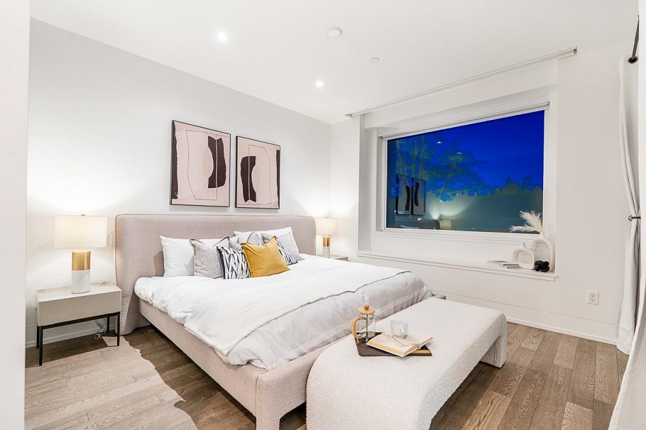 4691 W 9th Avenue Vancouver, BC - 18