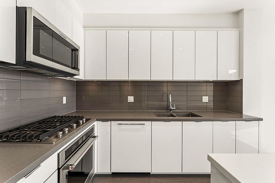 502 255 W 1st Street North Vancouver, BC - 10