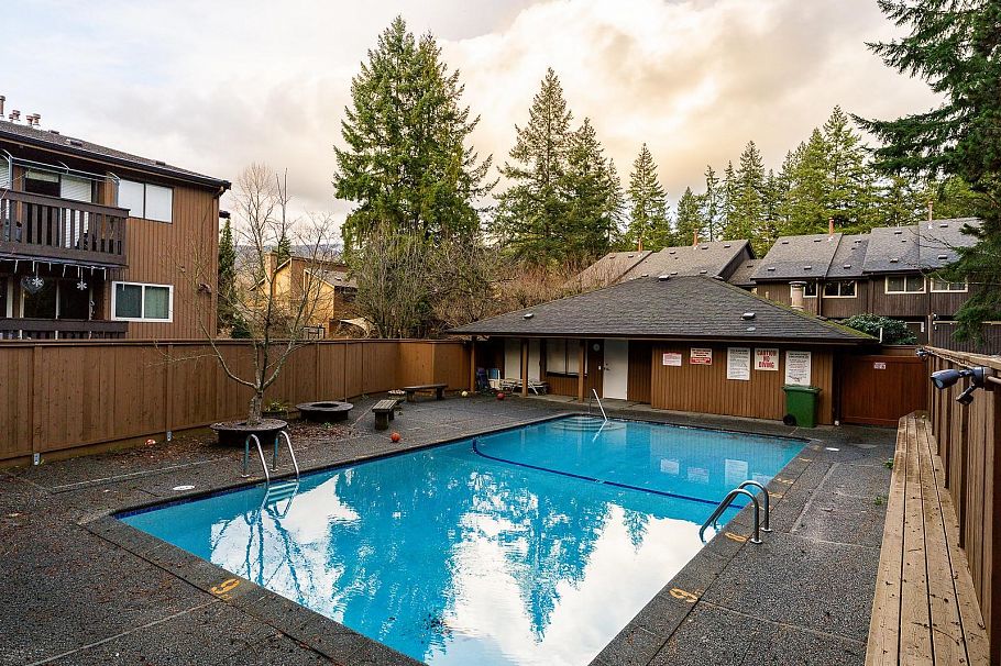 1976 Purcell Way North Vancouver, BC - 24