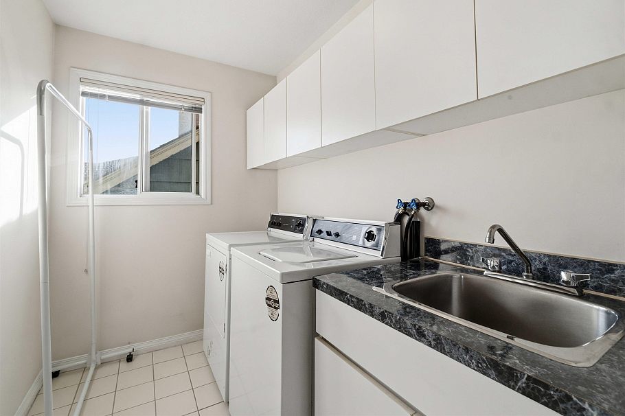 1769 E 49th Avenue Vancouver, BC - 20