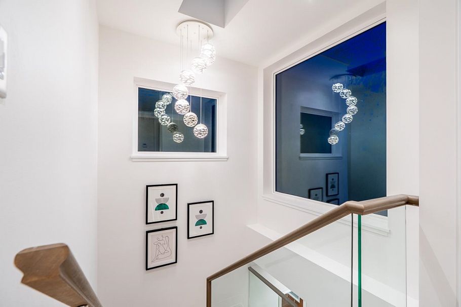 4691 W 9th Avenue Vancouver, BC - 17