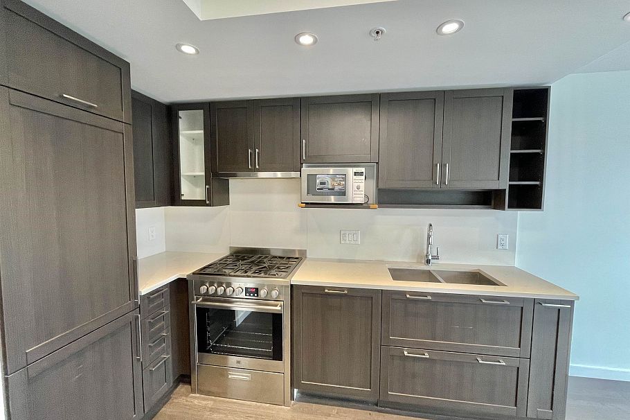 818 5665 Boundary Road Vancouver, BC - 6