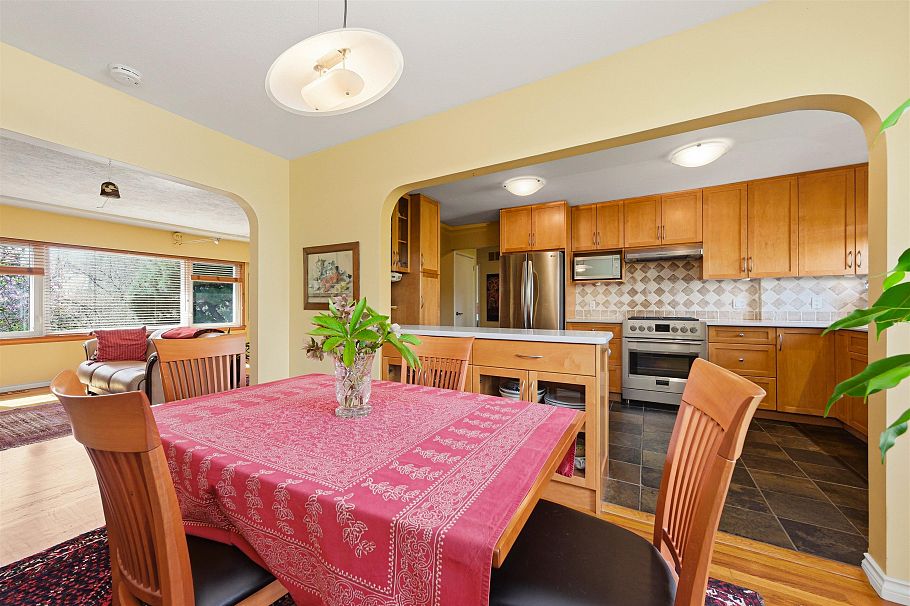 818 E 6th Street North Vancouver, BC - 17