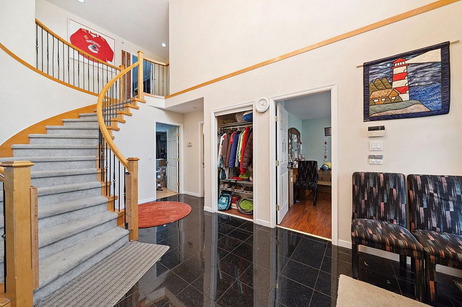 3298 E 2nd Avenue Vancouver, BC - 6