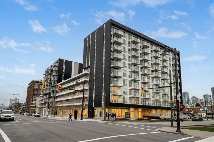 261 5189 Earles Street Vancouver, BC - 1