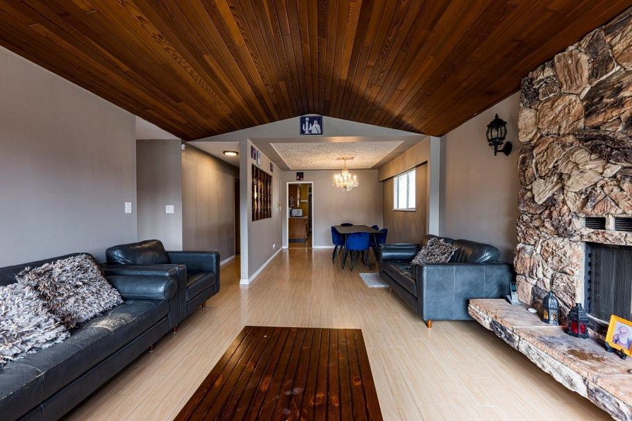 431 E 18th Avenue Vancouver, BC - 9