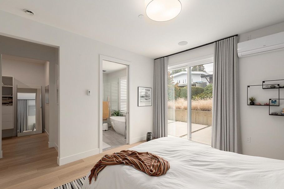 2732 Wall Street Vancouver, BC - 22