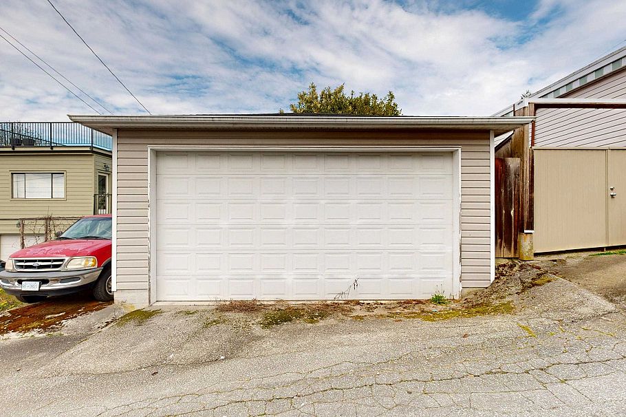 3624 Cambridge Street Vancouver, BC - 18