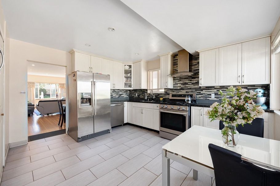 620 Slocan Street Vancouver, BC - 4