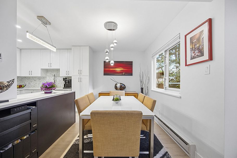 1326 W 7th Avenue Vancouver, BC - 8