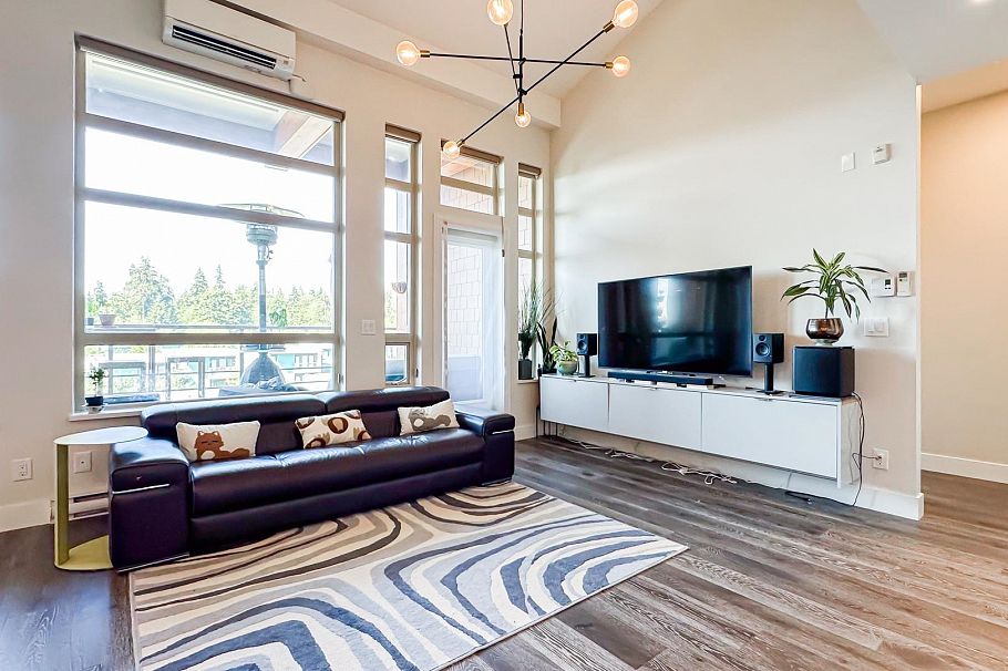 506 3602 Aldercrest Drive North Vancouver, BC - 4