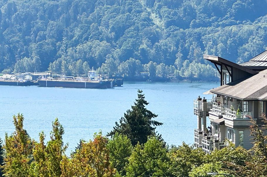 506 3602 Aldercrest Drive North Vancouver, BC - 26