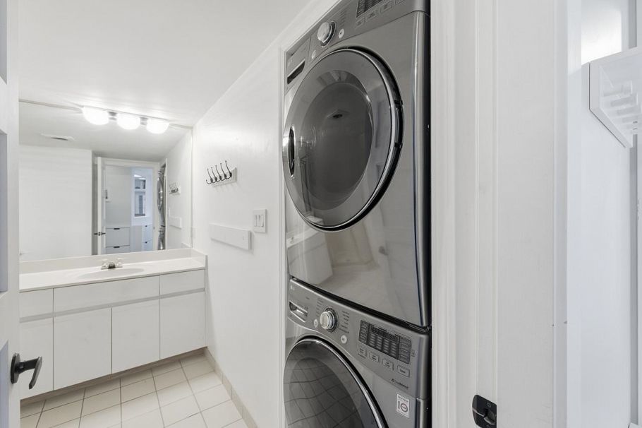 1004 995 Roche Point Drive North Vancouver, BC - 16