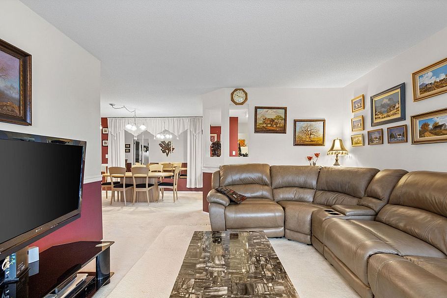 301 106 W Kings Road North Vancouver, BC - 19