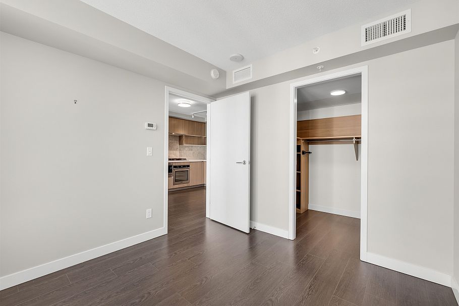 1605 8833 Hazelbridge Way Richmond, BC - 10