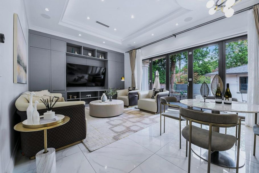 2867 W 44th Avenue Vancouver, BC - 11