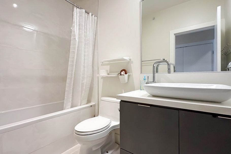 506 3602 Aldercrest Drive North Vancouver, BC - 22