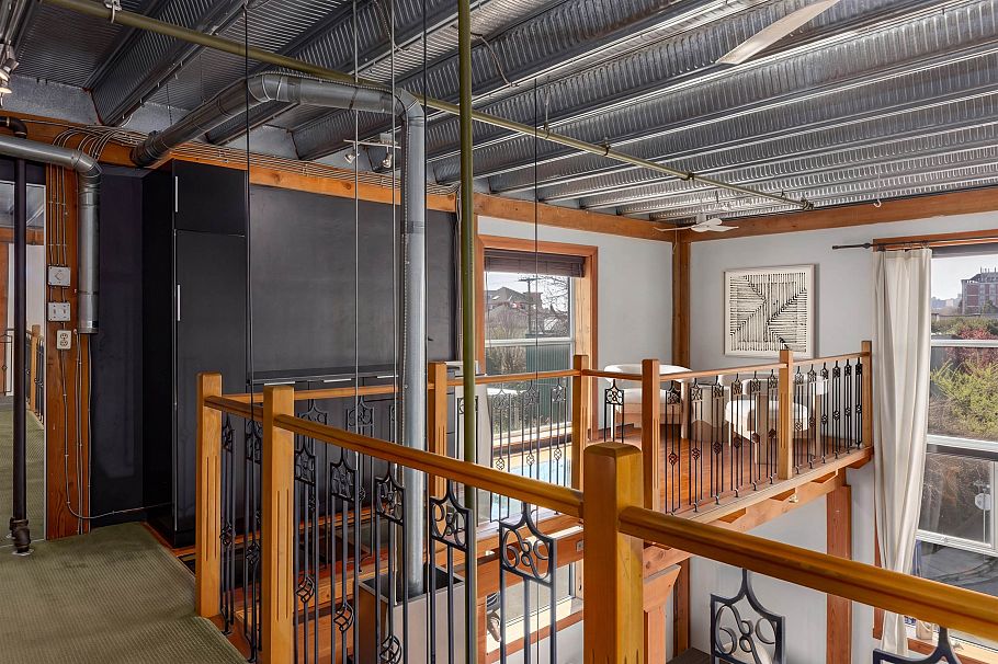 211 1220 E Pender Street Vancouver, BC - 14