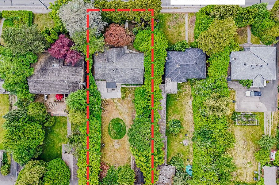 6689 Granville Street Vancouver, BC - 1