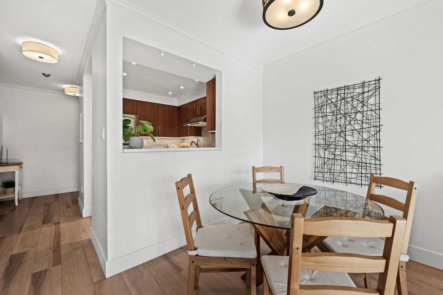 207 235 W 4th Street North Vancouver, BC - 9