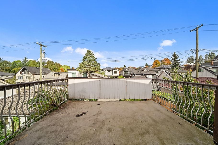 271 E 38th Avenue Vancouver, BC - 17