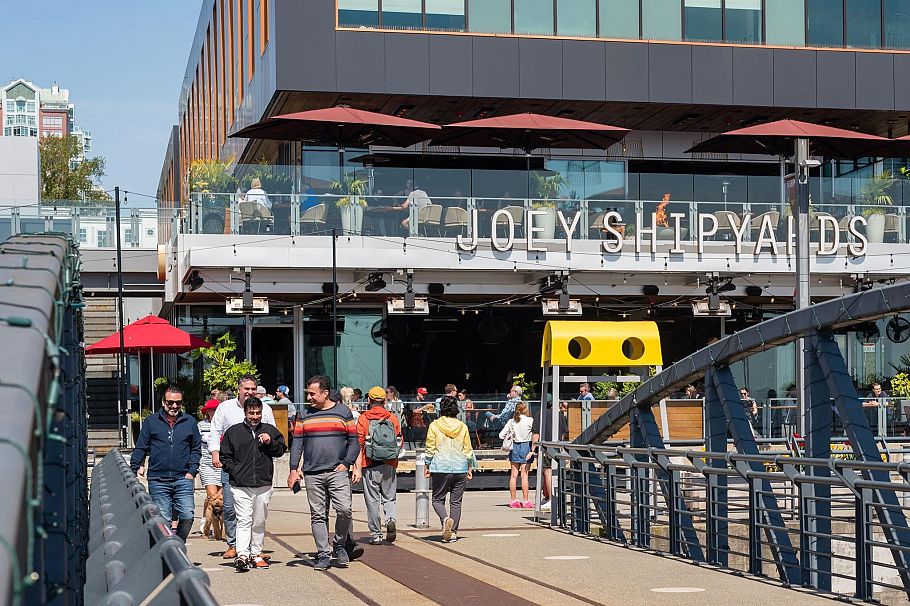 211 221 E 3rd Street North Vancouver, BC - 26