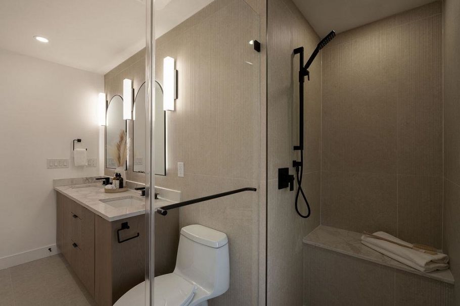 1 2282 E 8th Avenue Vancouver, BC - 32