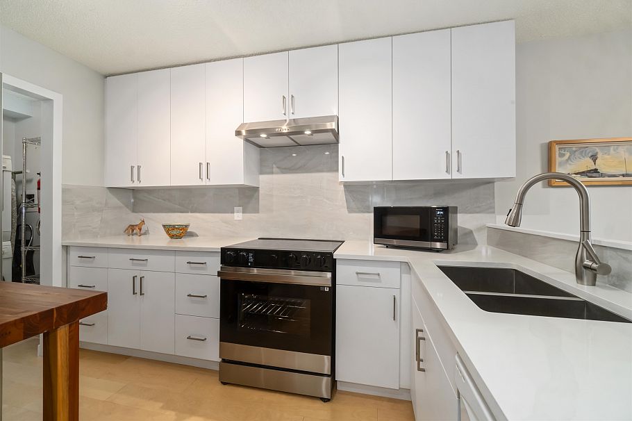 101 1100 W 7th Avenue Vancouver, BC - 11