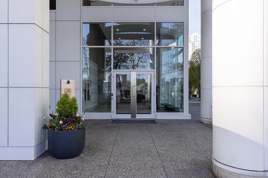 1703 1077 Marinaside Crescent Vancouver, BC - 31