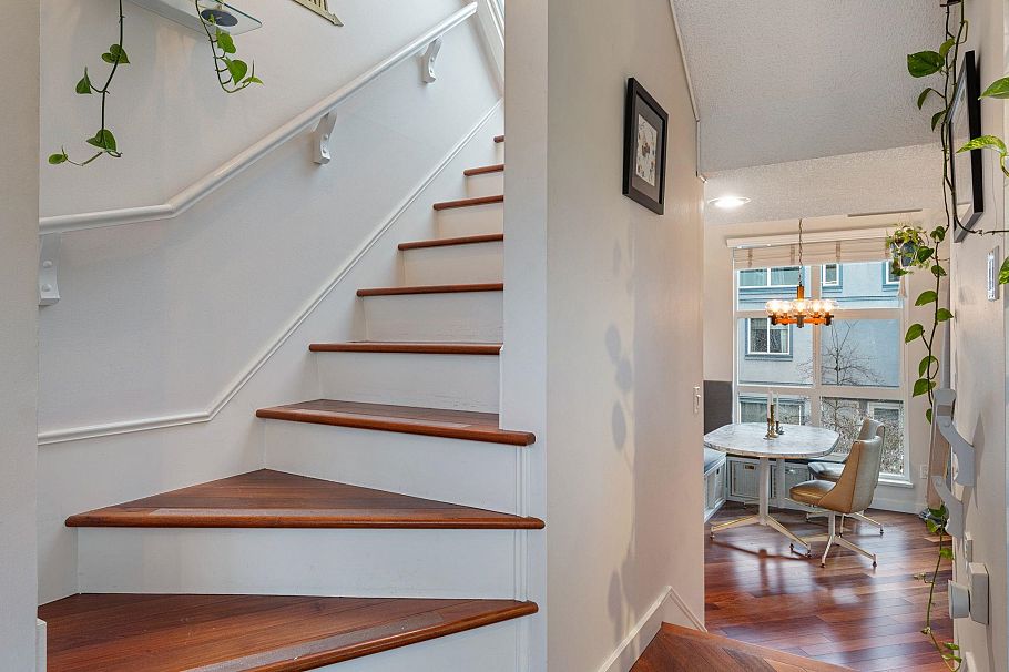 15 877 W 7th Avenue Vancouver, BC - 10