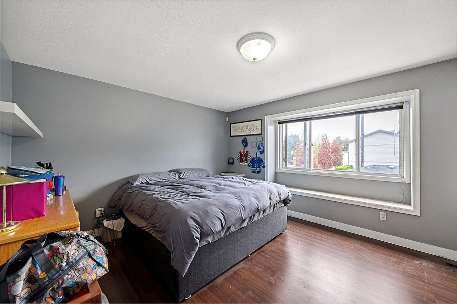 3298 E 2nd Avenue Vancouver, BC - 9