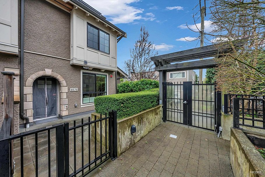 8576 Osler Street Vancouver, BC - 27