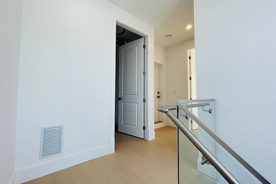 1 2452 Harrison Drive Vancouver, BC - 17