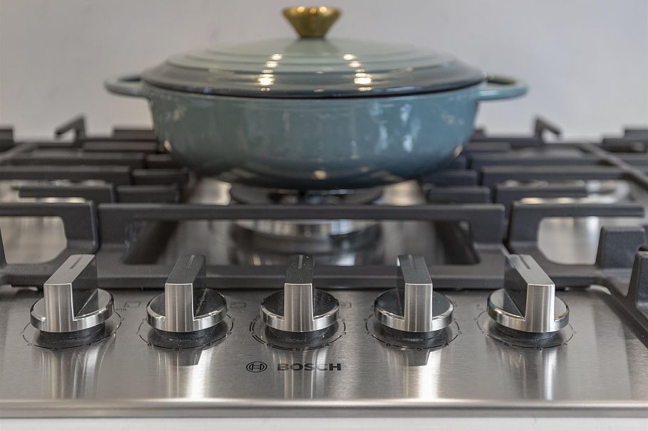 311 342 Mountain Highway North Vancouver, BC - 9