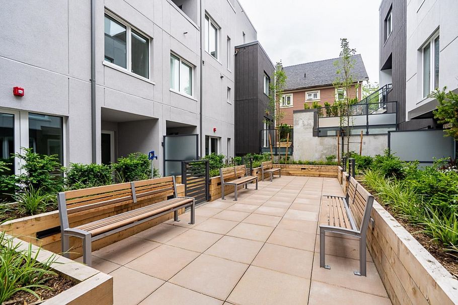 109 2085 E 1st Avenue Vancouver, BC - 29